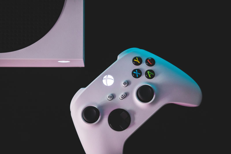 A memóriachiphiány miatt a Microsoft átgondolta az Xbox kiadási határidejét