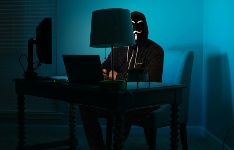 A hackereknek szánt kárpótlások csökkentek a történelmi alacsonyabb minimumra, miközben az támadások száma jelentősen nőtt.