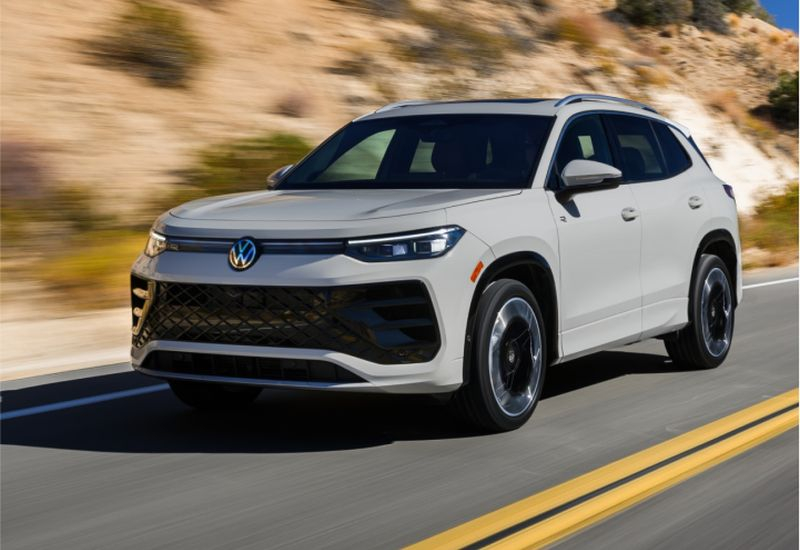 A Volkswagen körülbelül 100 000 elektromos autót von vissza akkumulátorból származó problémák miatt.