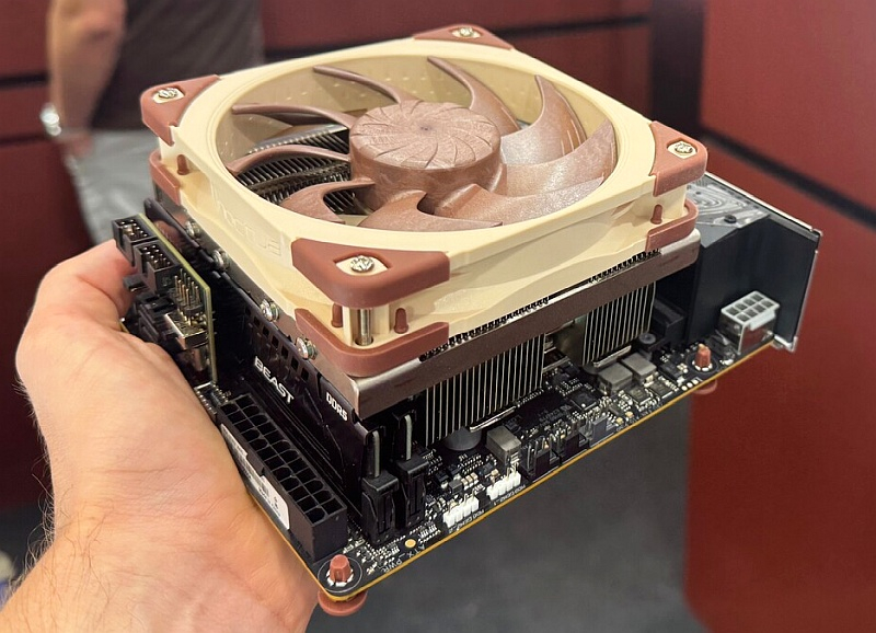 A Noctua bemutatta a kompakt, erőteljes AM5 hűtőt egy teljes 120 mm-es ventilátorral.