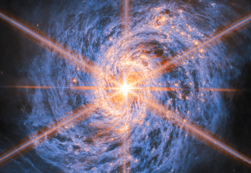 James Webb felfedezte a „Kalmar” galaxisát, amelynek rendkívül fényes magja van a Kína csillagképeben.