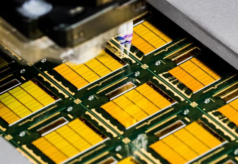 Az memóriaárak óránként frissülnek, és a kicsi gyártók szinte kizárásra kerülnek a szállítói piacról.