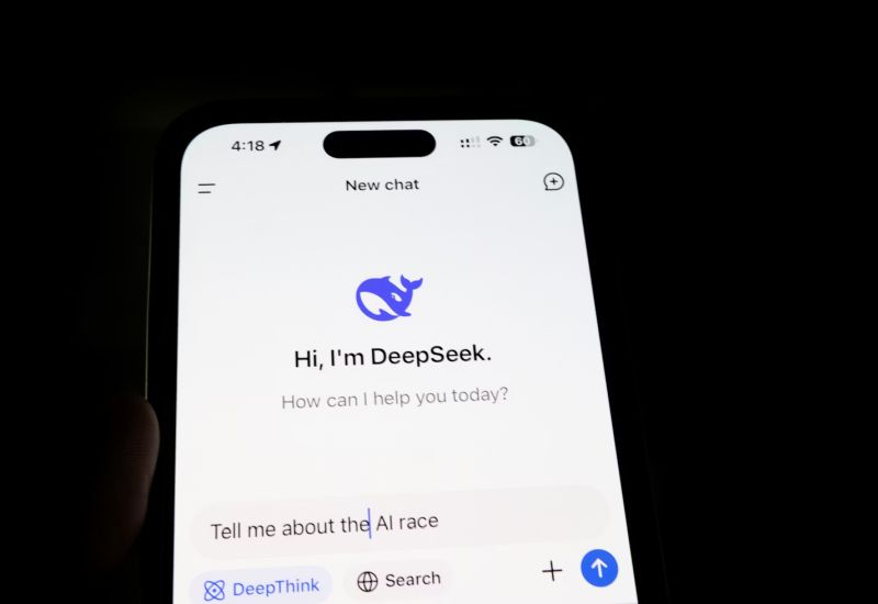 Az Anthropic három kínai céget vádol az önök MI‑modellekének „destillációjával”