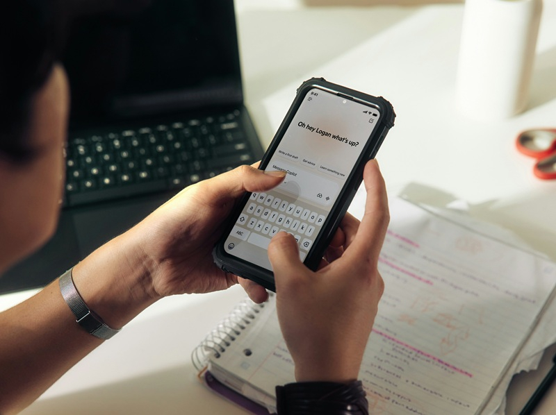 A felmérésből kiderült, hogy az USA dolgozói fele már alkalmazza a mesterséges intelligenciát munkahelyén.