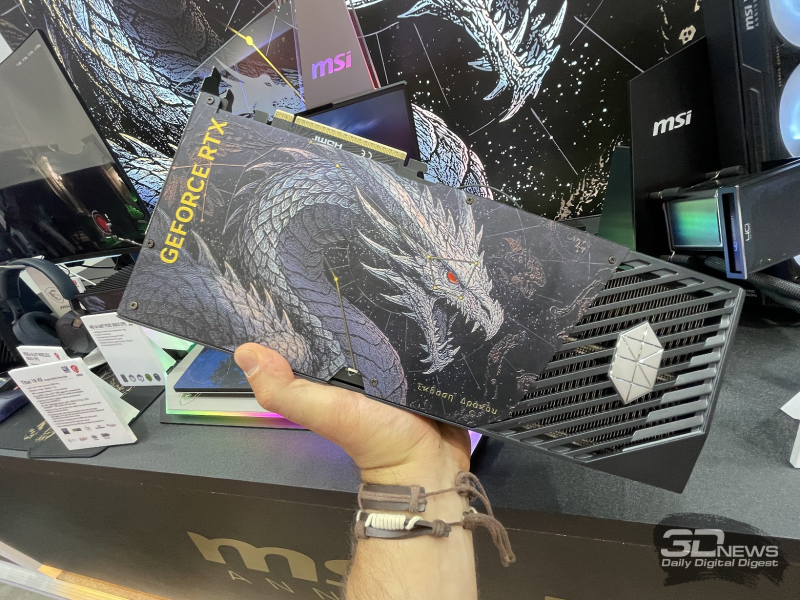 Az MSI bemutatta a GeForce RTX 5080 Suprim-et a Drakó Epic születésnapi változatban, amely nagy sárkányt visz a hátoldalon.