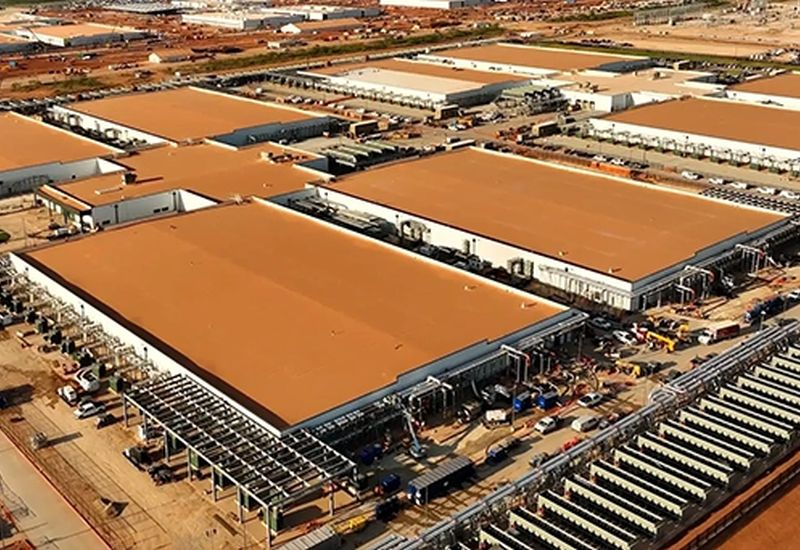 A Microsoft átveszi a Texasban található, körülbelül 1 GW teljesítményű adatközpont feletti irányítást, amelyet az Oracle és az OpenAI nem tudtak kezelni.