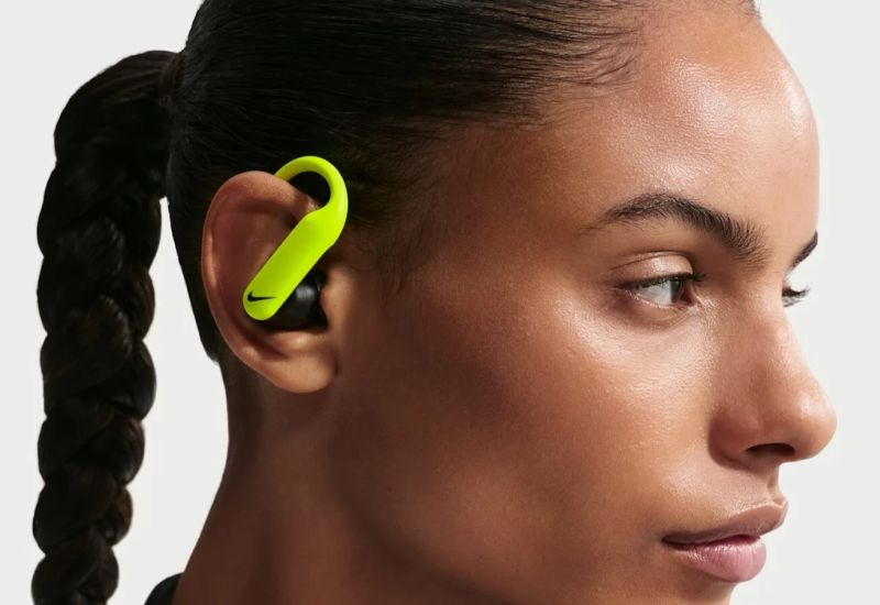 Az Apple és a Nike együttműködve bemutatta a limitált kiadású Powerbeats Pro 2 fülhallgatókat