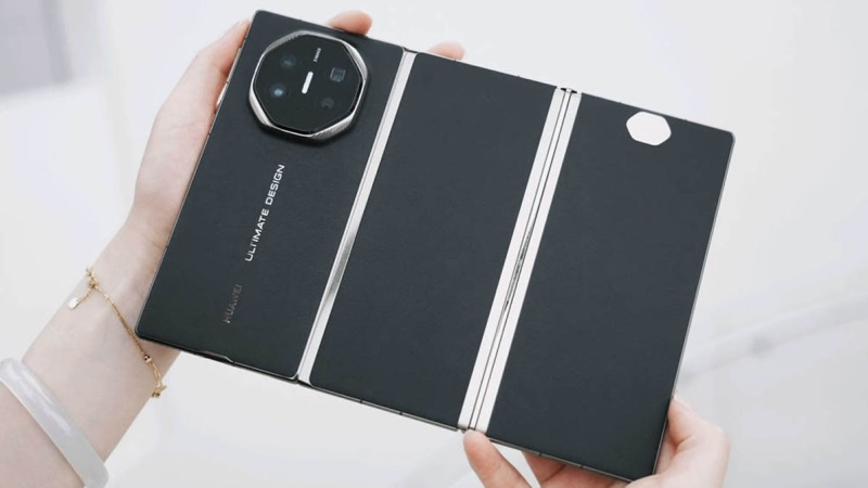 A Huawei elkezdte a javított Mate XT és Mate X6 modellek értékesítését