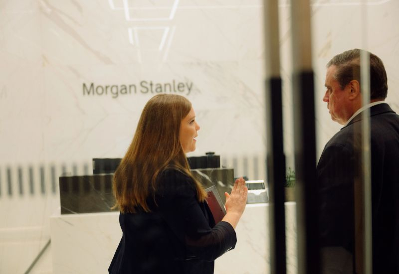 Az OpenAI további 10 milliárd dollárt gyűjt össze magánbefektetőktől, hogy fedezze a mesterséges intelligencia költségeit.