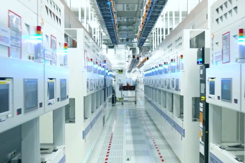 Kínában megnyílik a második szerződéses gyár a 7 nm-es mikrochipek előállítására.