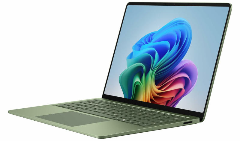 A Microsoft Surface Laptop 8 a Snapdragon X2 processzorokkal: részletek és színváltozatok, amelyek az adatlopás után jelentek meg.
