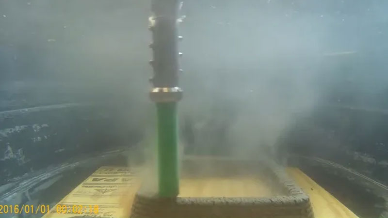 Az Egyesült Államokban fejlesztettek egy víz alatt működő, háromdimenziós nyomtatót a közvetlen betonnyomtatáshoz a tengerfenéken.