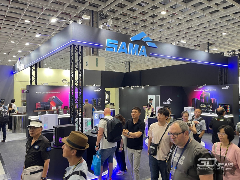 SAMA a Computex 2026‑ban: nem szabványos házak, dupla kijelzővel rendelkező hűtőrendszerek és új tápegység fejlesztések