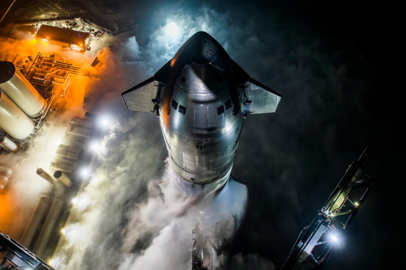 A NASA és a SpaceX vitatták, hogy szükséges-e kézi irányítás a holdra szállás során