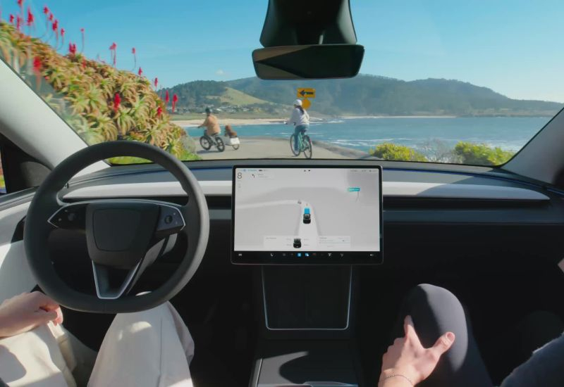 A Tesla nem tudta felülbírálni a 243 millió dolláros döntést az önvezető autóval kapcsolatos halálos baleset ügyében.